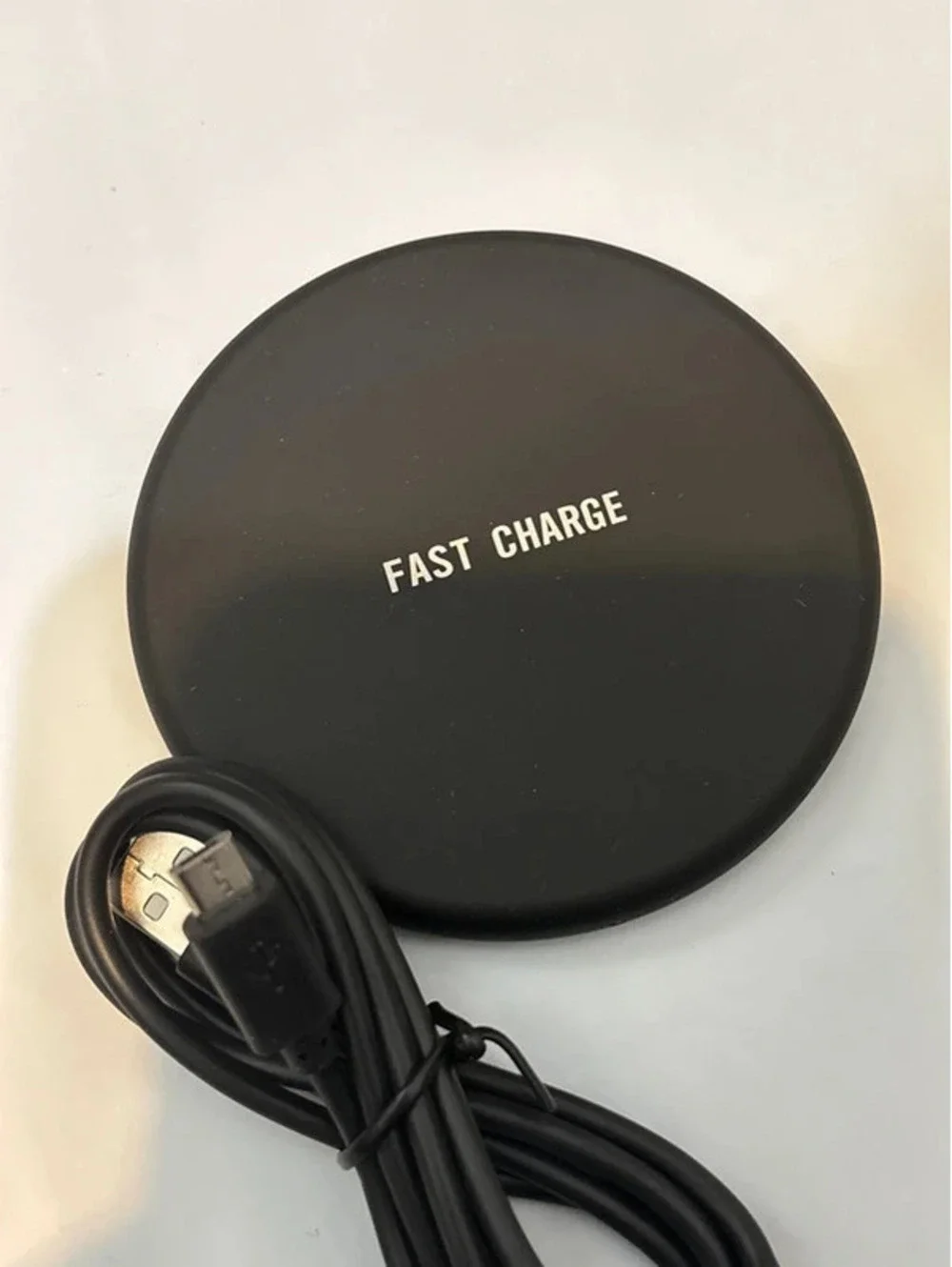 Wireless Fast Charger Qi Charging Pad Q16 with USB Cable – New